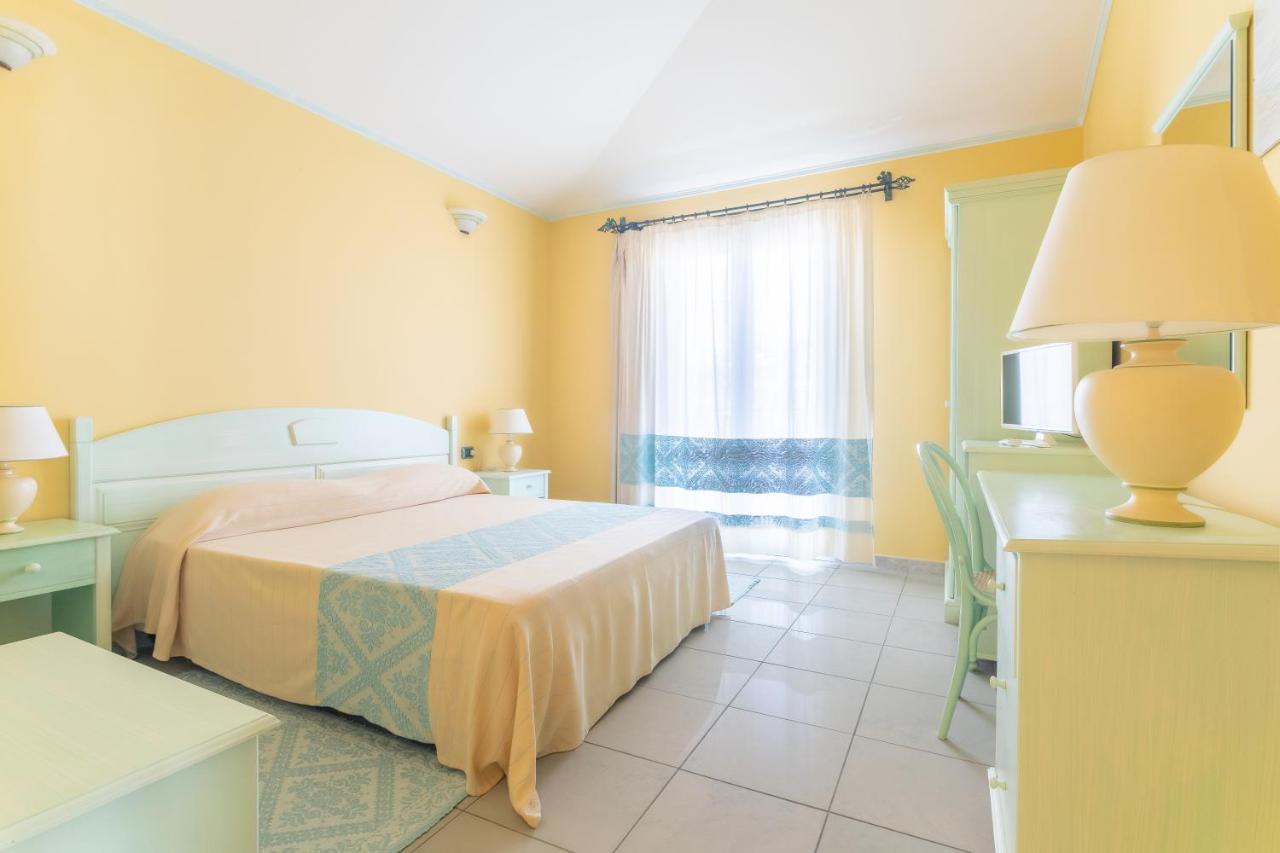 Hotel Solki Сант-Антиоко Экстерьер фото