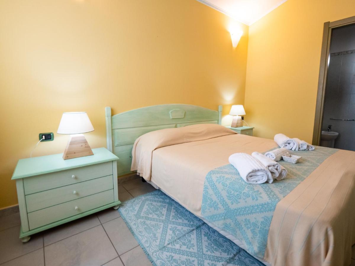 Hotel Solki Сант-Антиоко Экстерьер фото