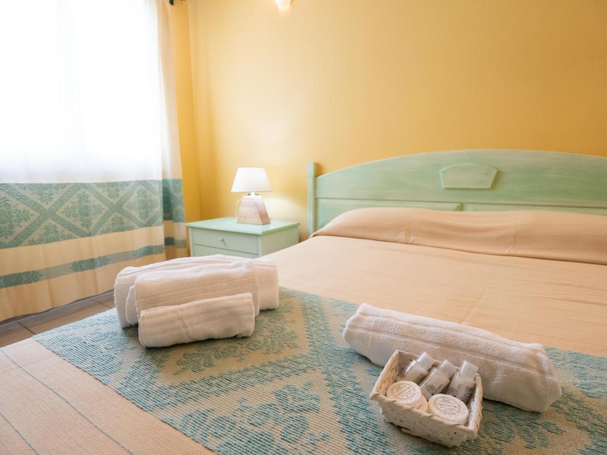 Hotel Solki Сант-Антиоко Экстерьер фото